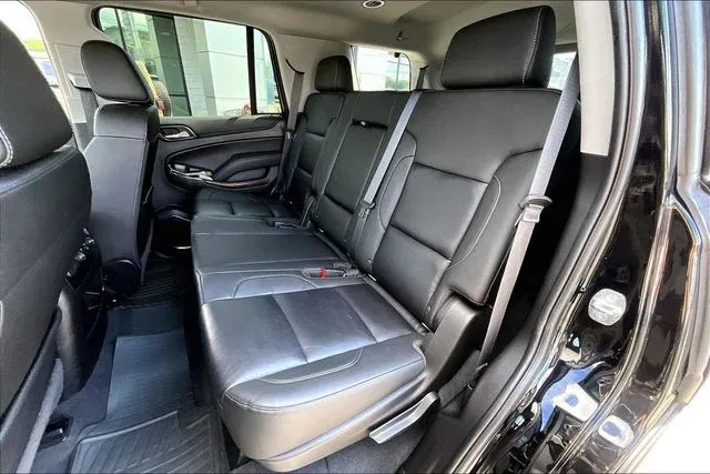 2019 Chevrolet Tahoe LT thumbnail 19
