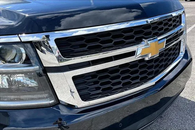 2019 Chevrolet Tahoe LT thumbnail 27