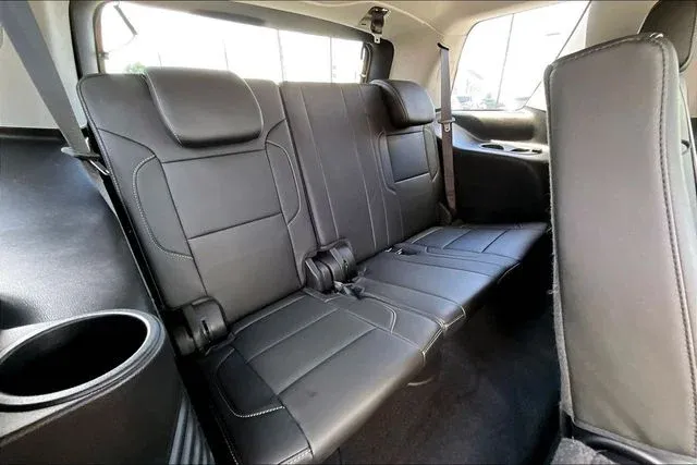 2019 Chevrolet Tahoe LT thumbnail 29