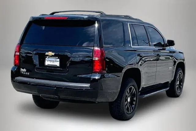 2019 Chevrolet Tahoe LT thumbnail 5