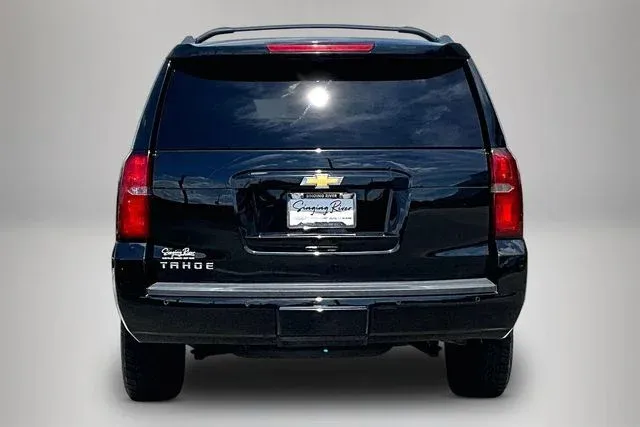 2019 Chevrolet Tahoe LT thumbnail 6