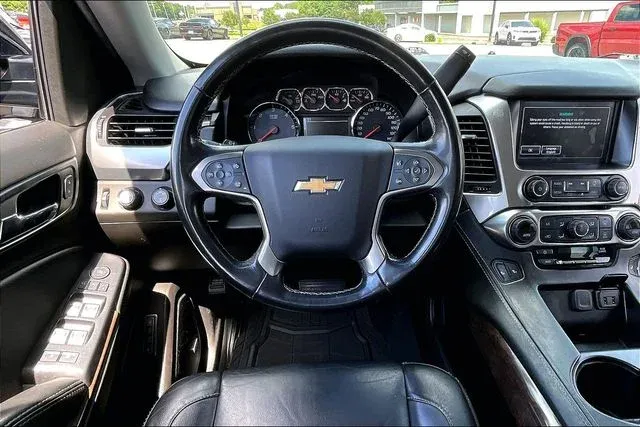 2019 Chevrolet Tahoe LT thumbnail 8