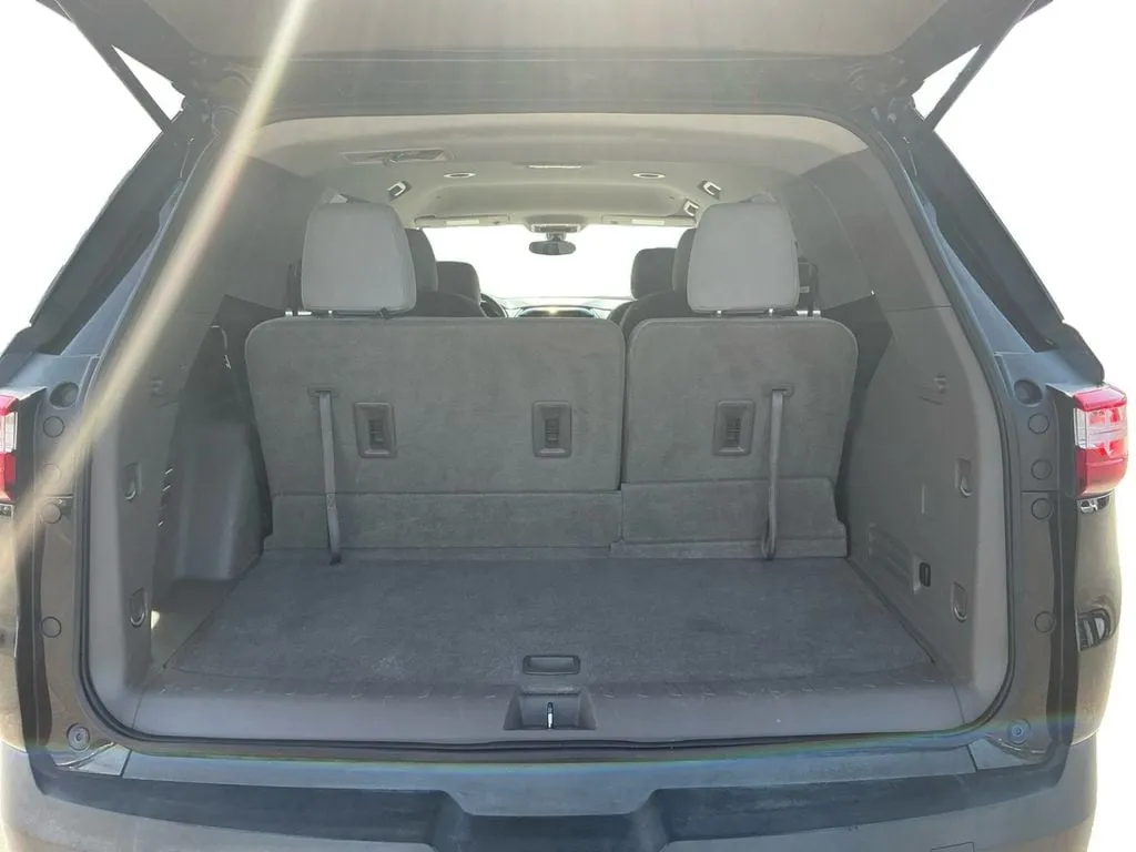 2019 Chevrolet Traverse LT thumbnail 24