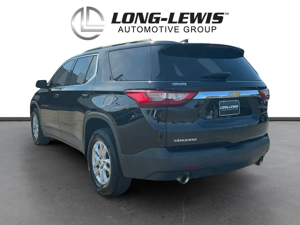 2019 Chevrolet Traverse LT thumbnail 4