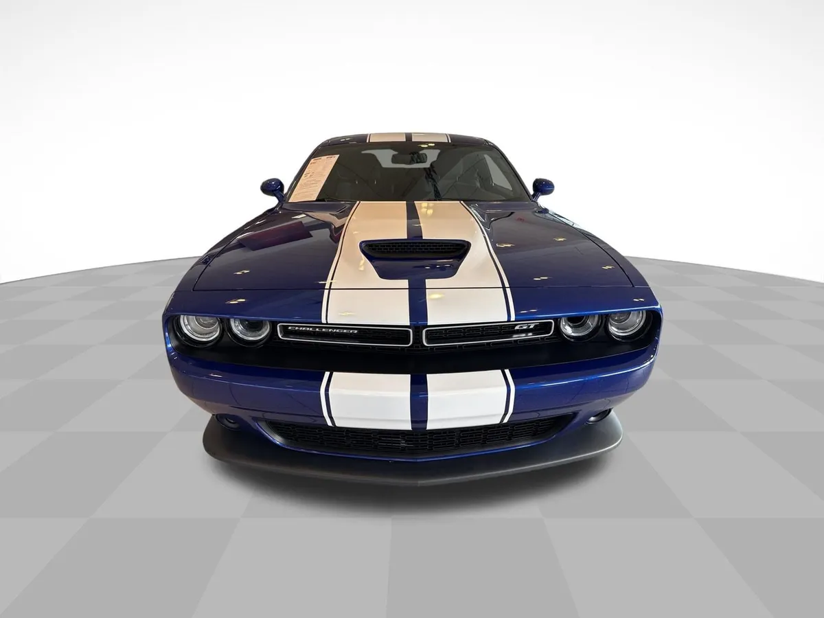 2019 Dodge Challenger GT AWD thumbnail 2