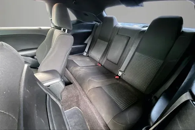 2019 Dodge Challenger SXT thumbnail 19