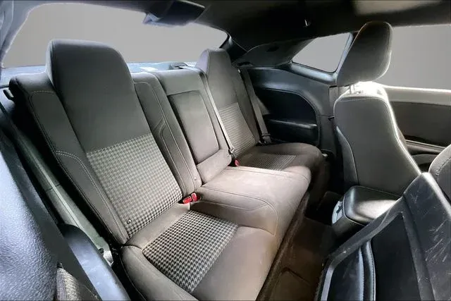 2019 Dodge Challenger SXT thumbnail 20