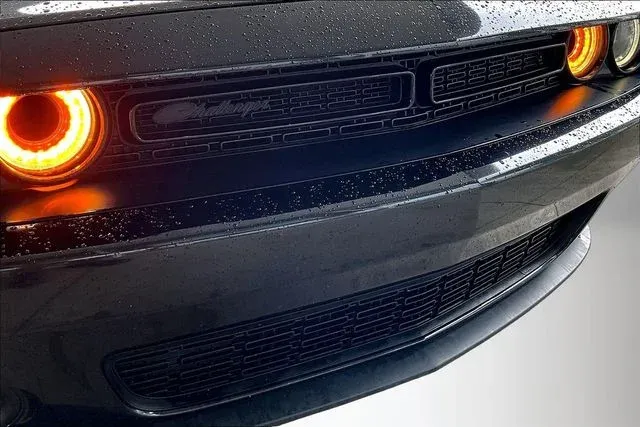 2019 Dodge Challenger SXT thumbnail 27