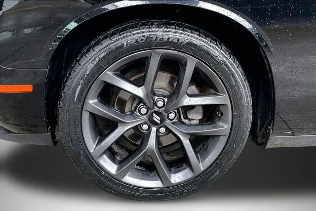2019 Dodge Challenger SXT thumbnail 28