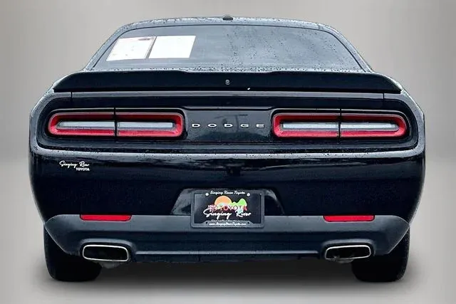 2019 Dodge Challenger SXT thumbnail 6