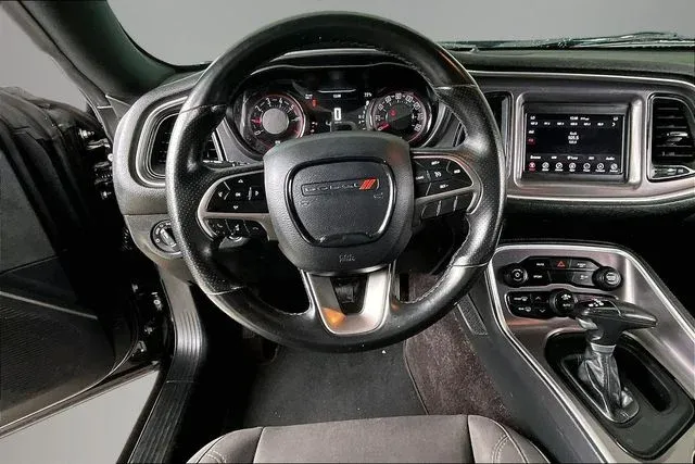 2019 Dodge Challenger SXT thumbnail 8