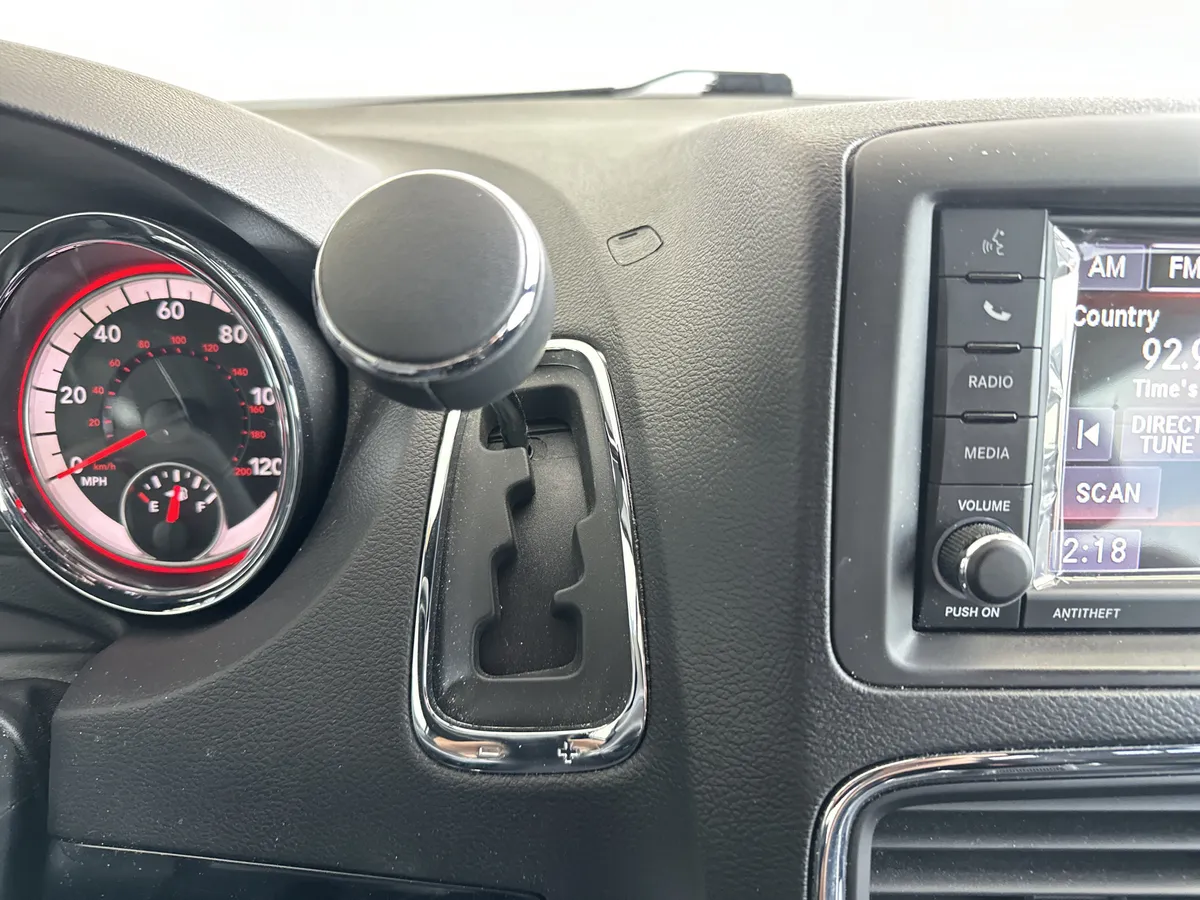 2019 Dodge Grand Caravan SE Plus thumbnail 24