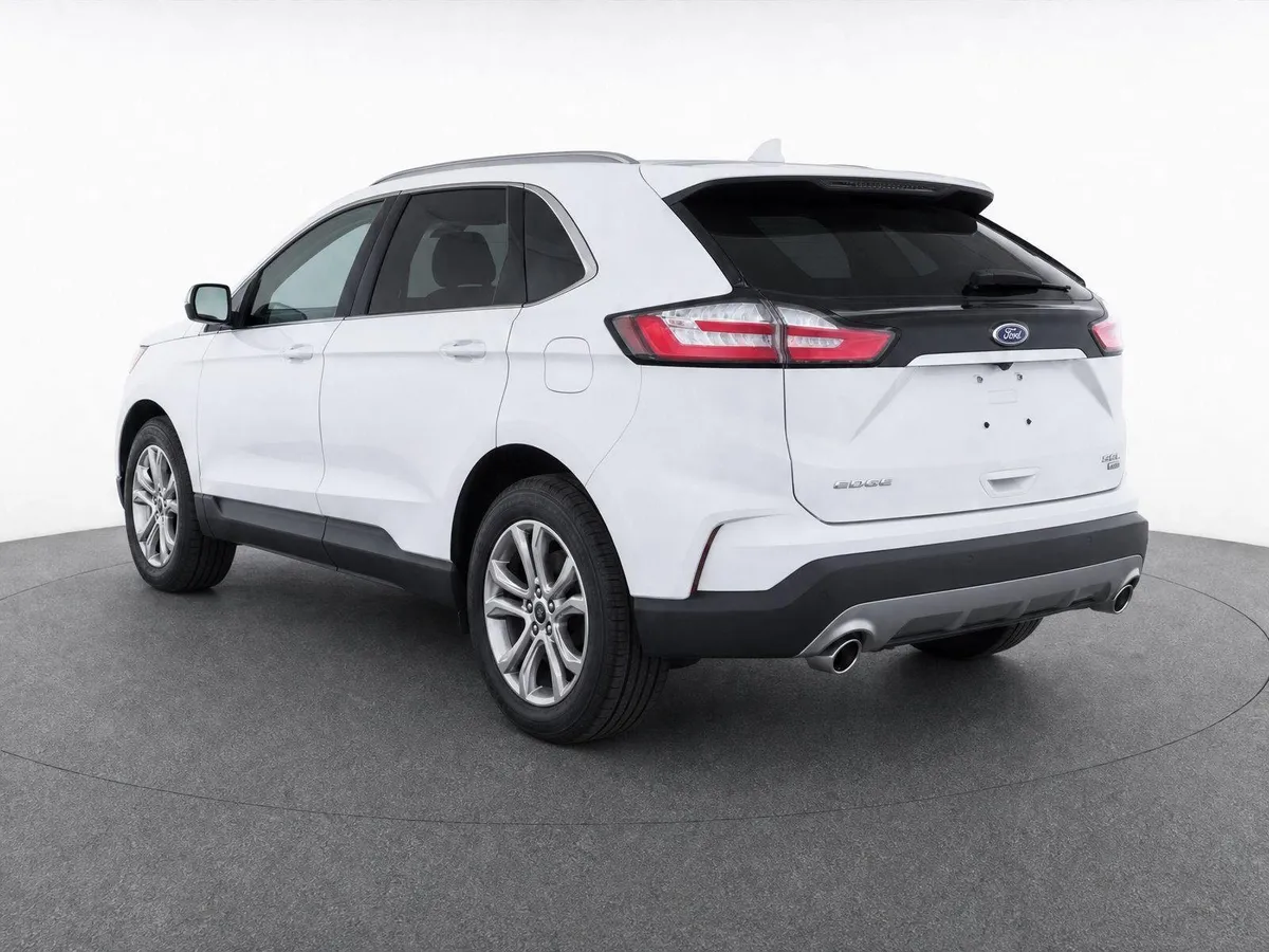 2019 Ford Edge SEL thumbnail 3