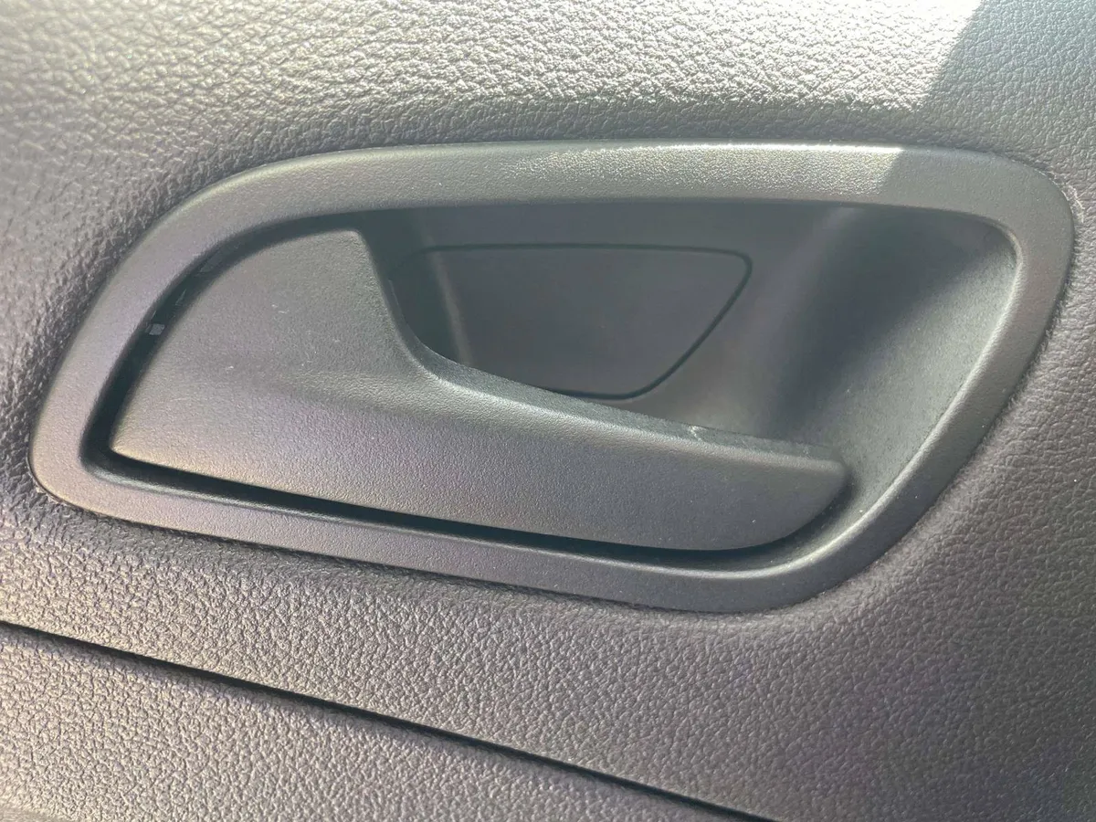 2019 Ford Escape S thumbnail 14