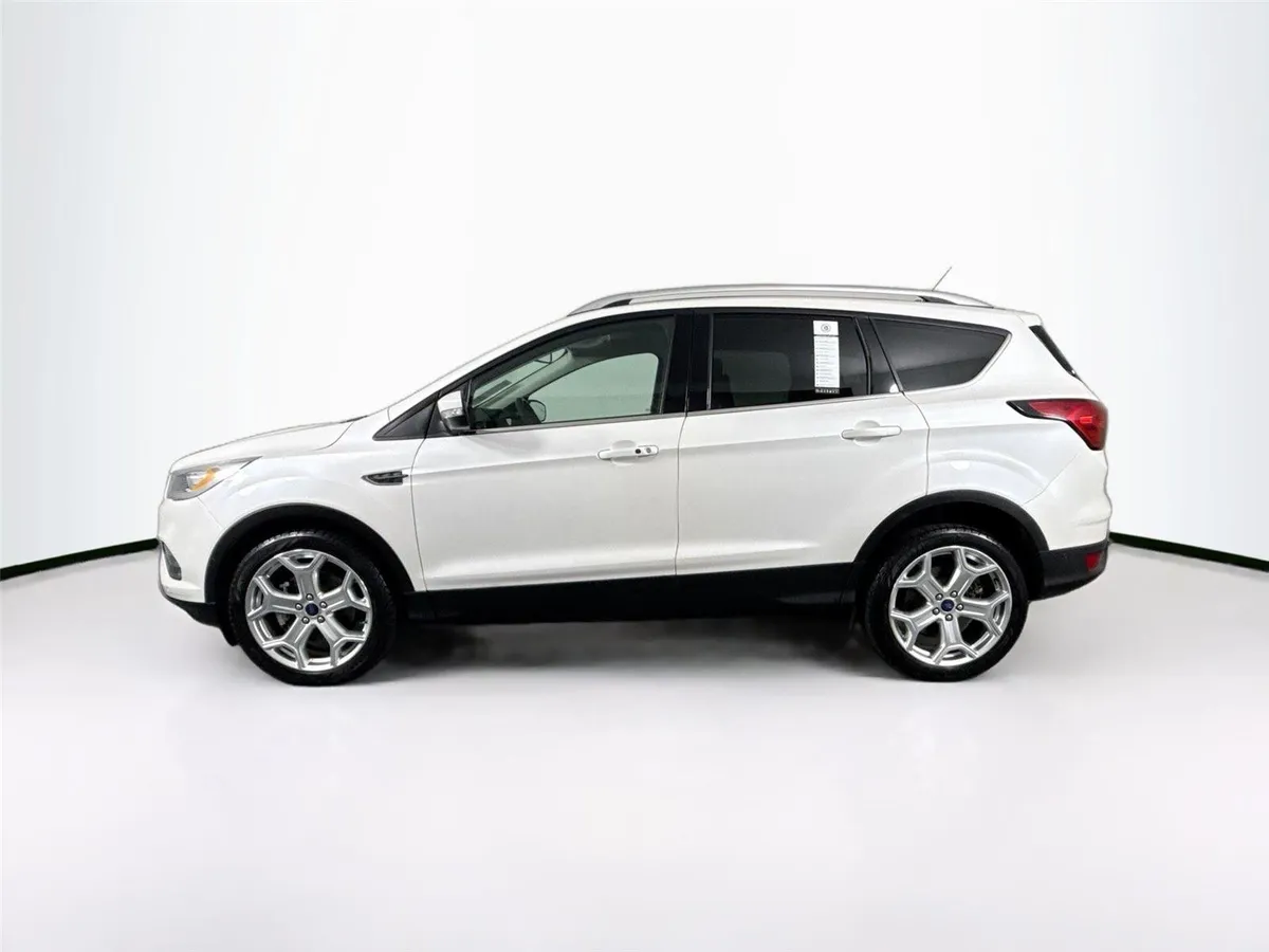 2019 Ford Escape Titanium thumbnail 14