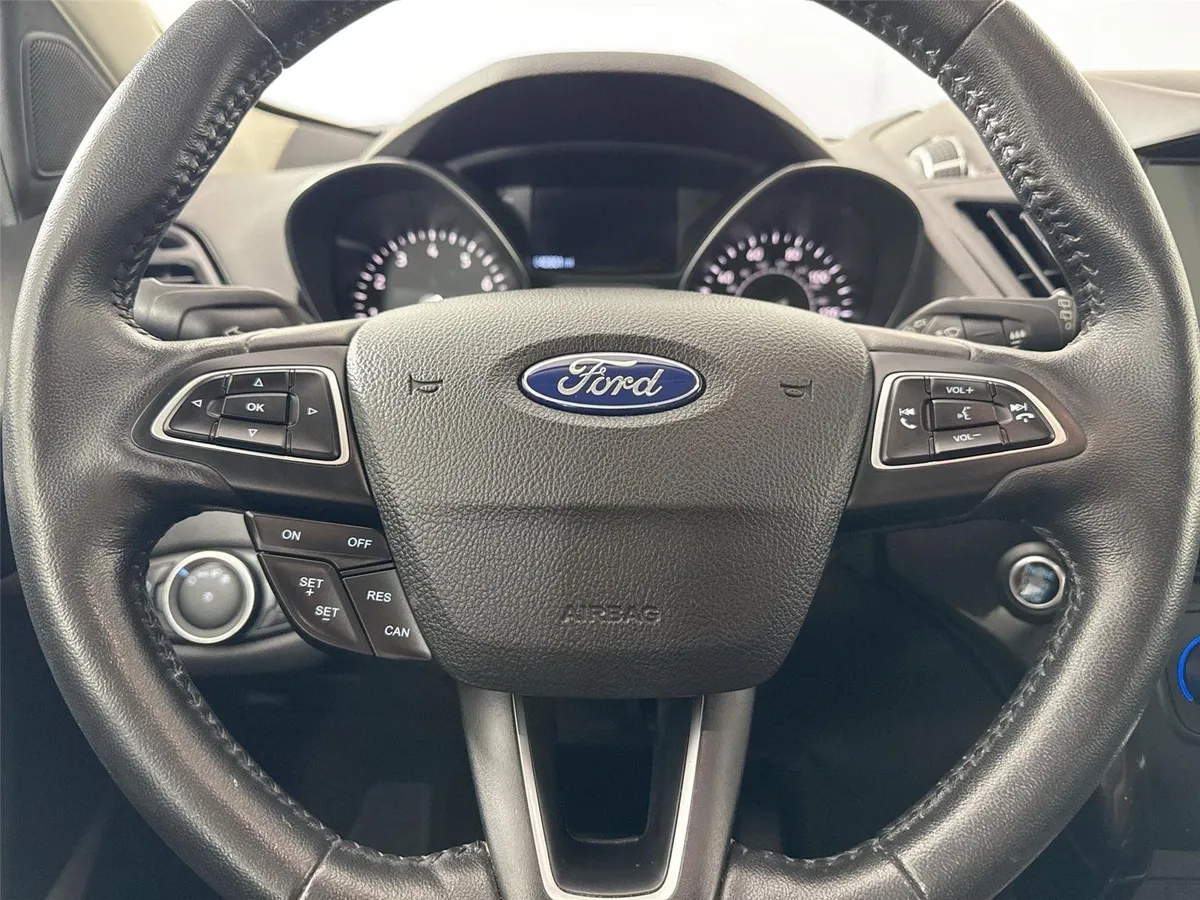 2019 Ford Escape Titanium thumbnail 17