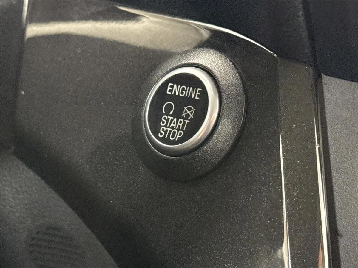 2019 Ford Escape Titanium thumbnail 21