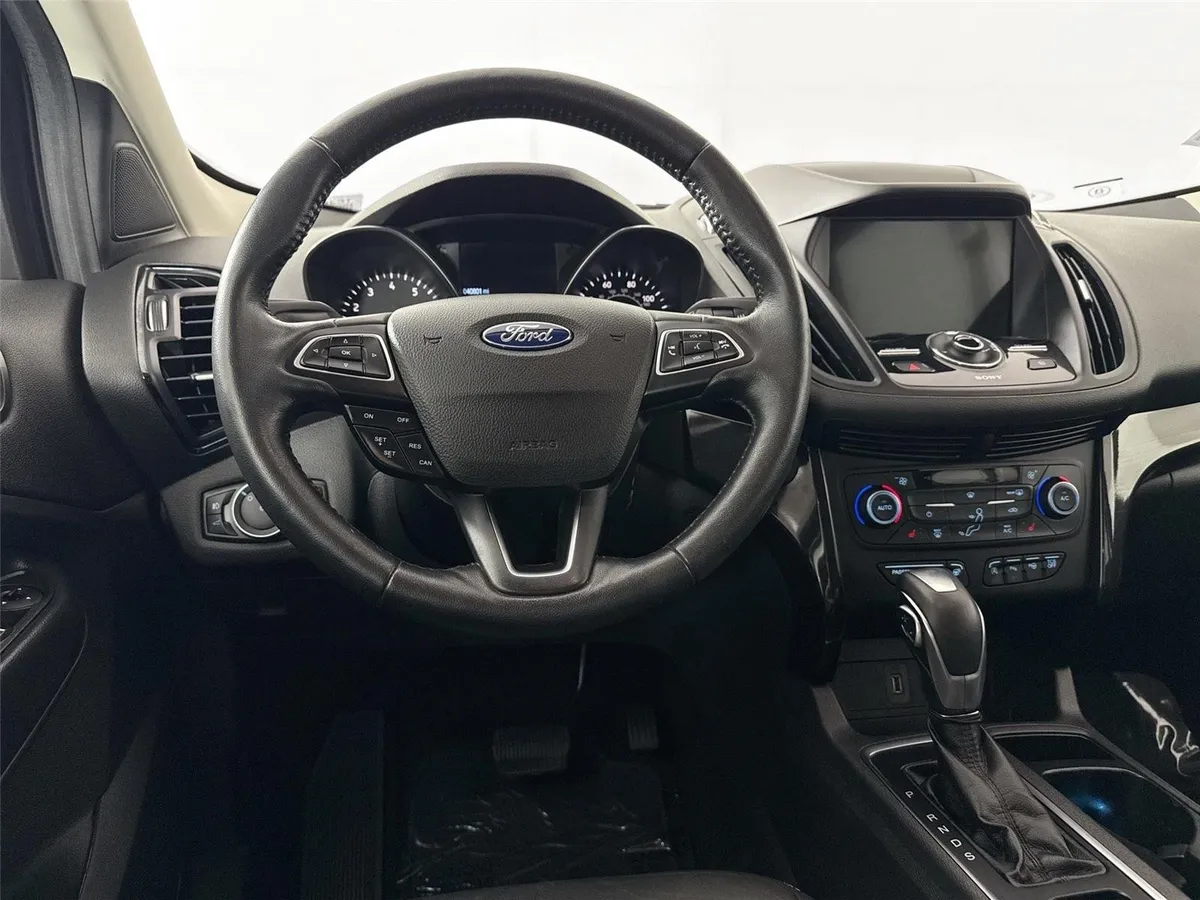 2019 Ford Escape Titanium thumbnail 29