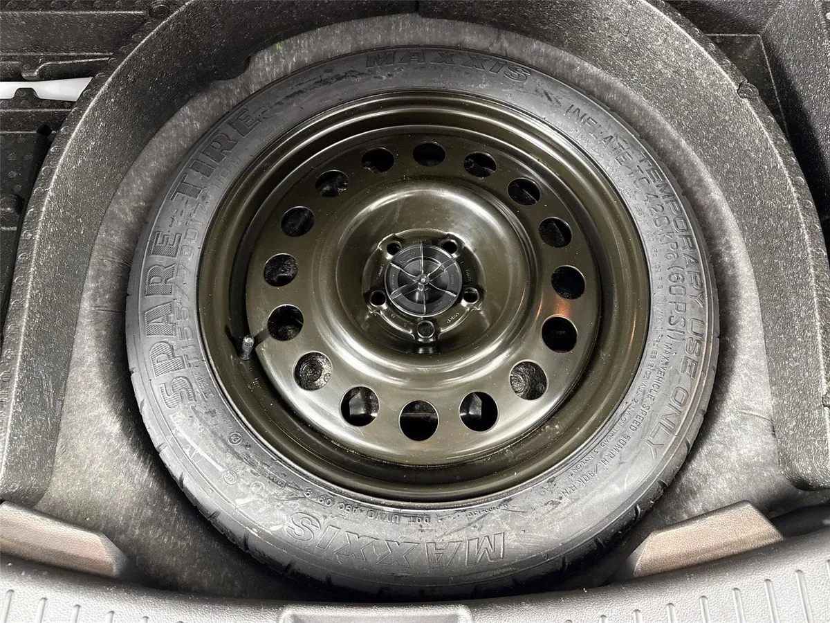 2019 Ford Escape Titanium thumbnail 37