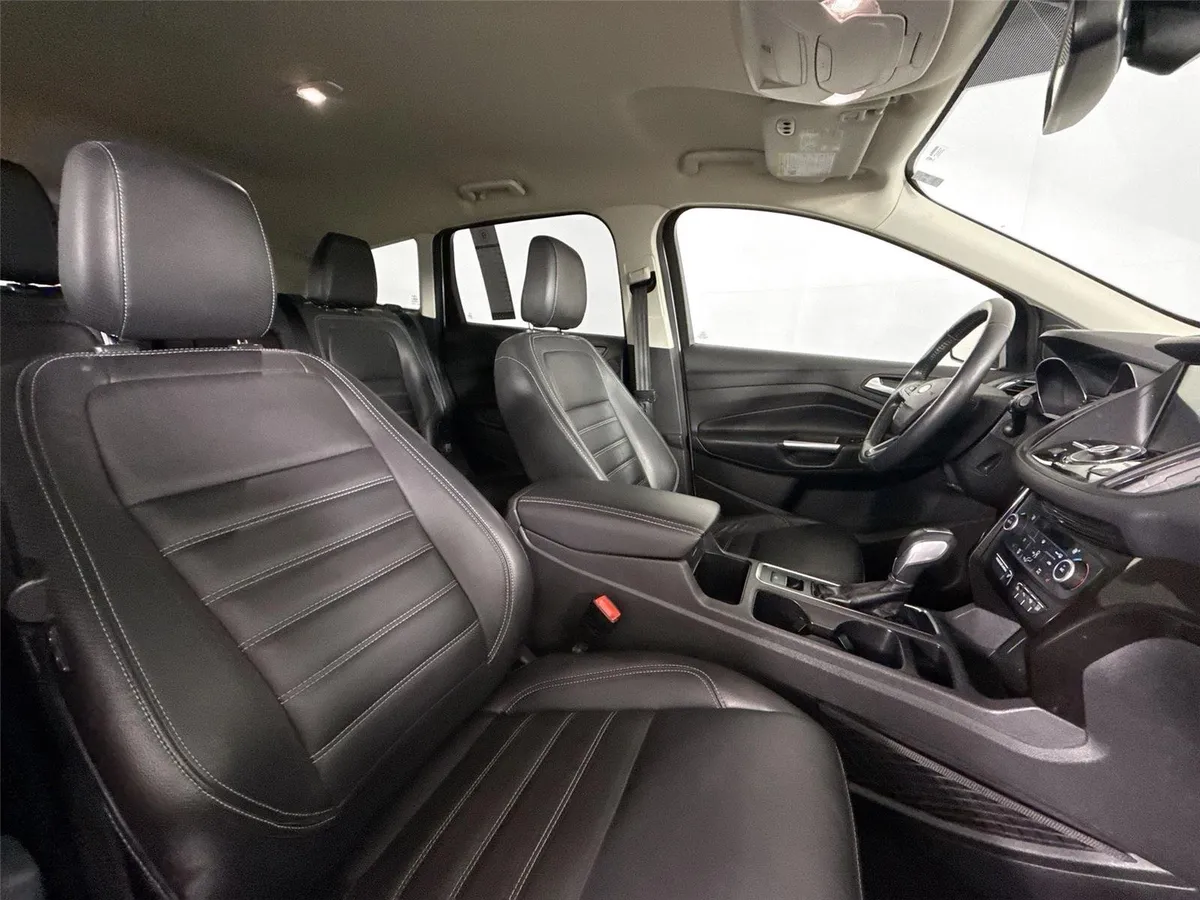 2019 Ford Escape Titanium thumbnail 41