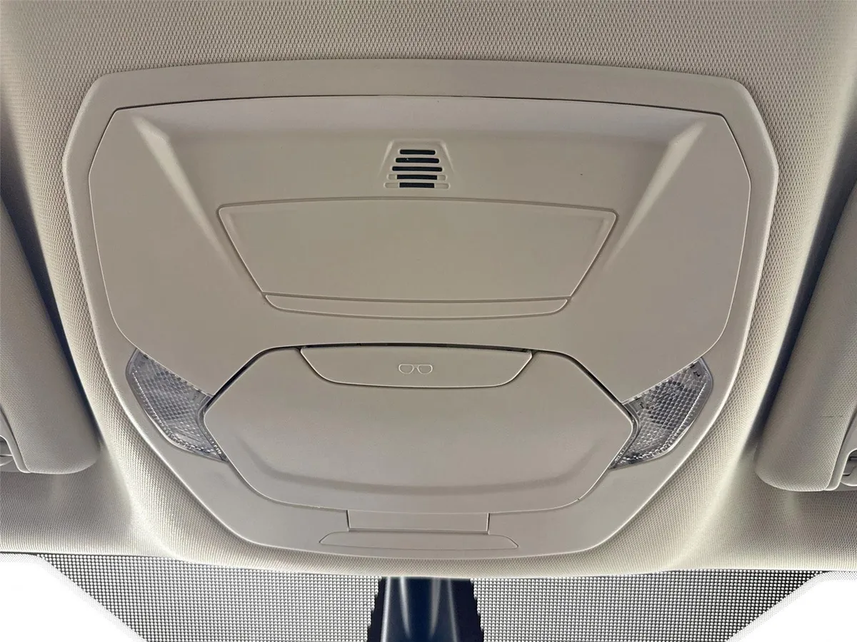 2019 Ford Escape Titanium thumbnail 6