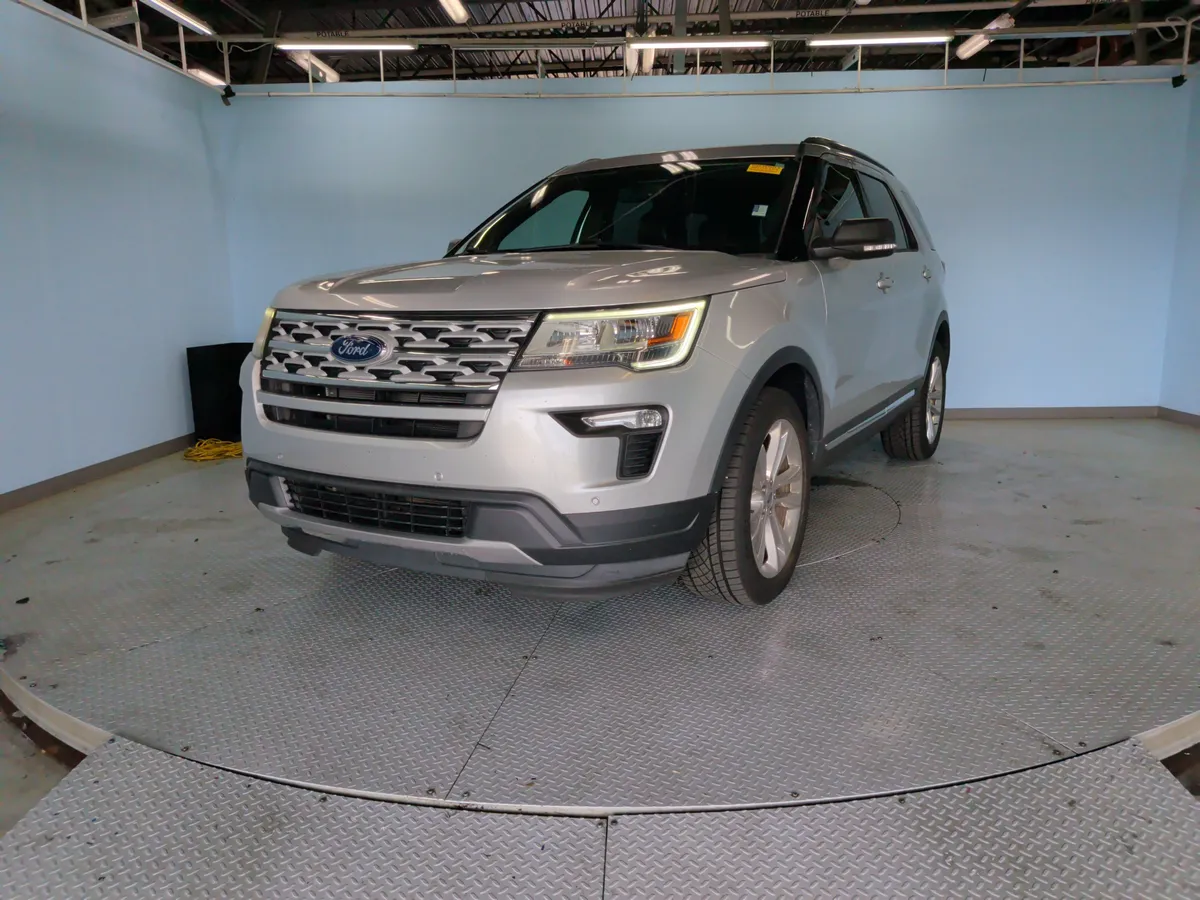 2019 Ford Explorer XLT thumbnail 6