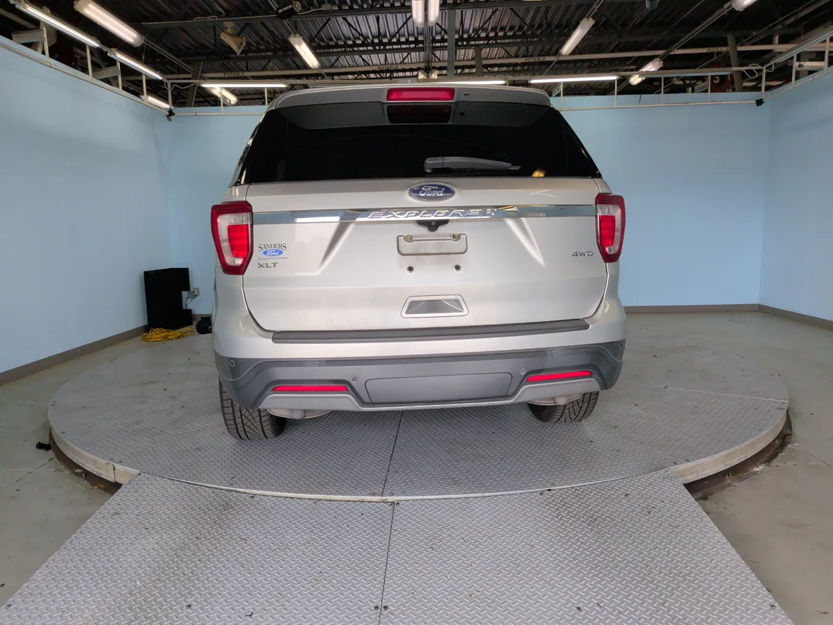 2019 Ford Explorer XLT thumbnail 9