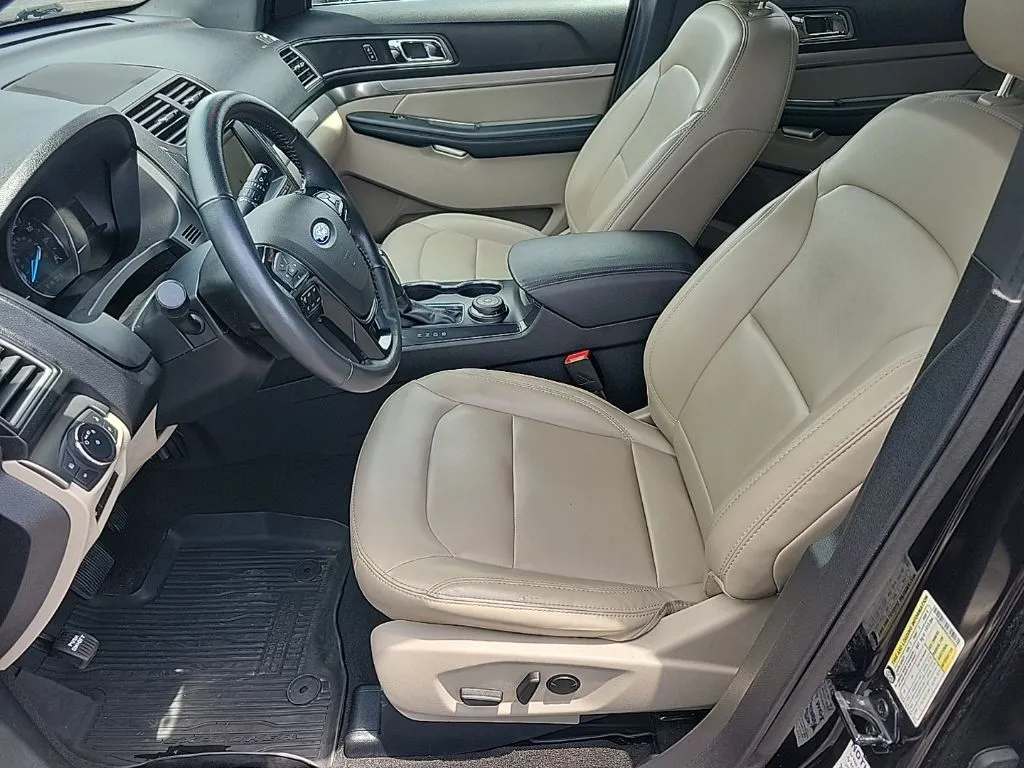 2019 Ford Explorer XLT thumbnail 10