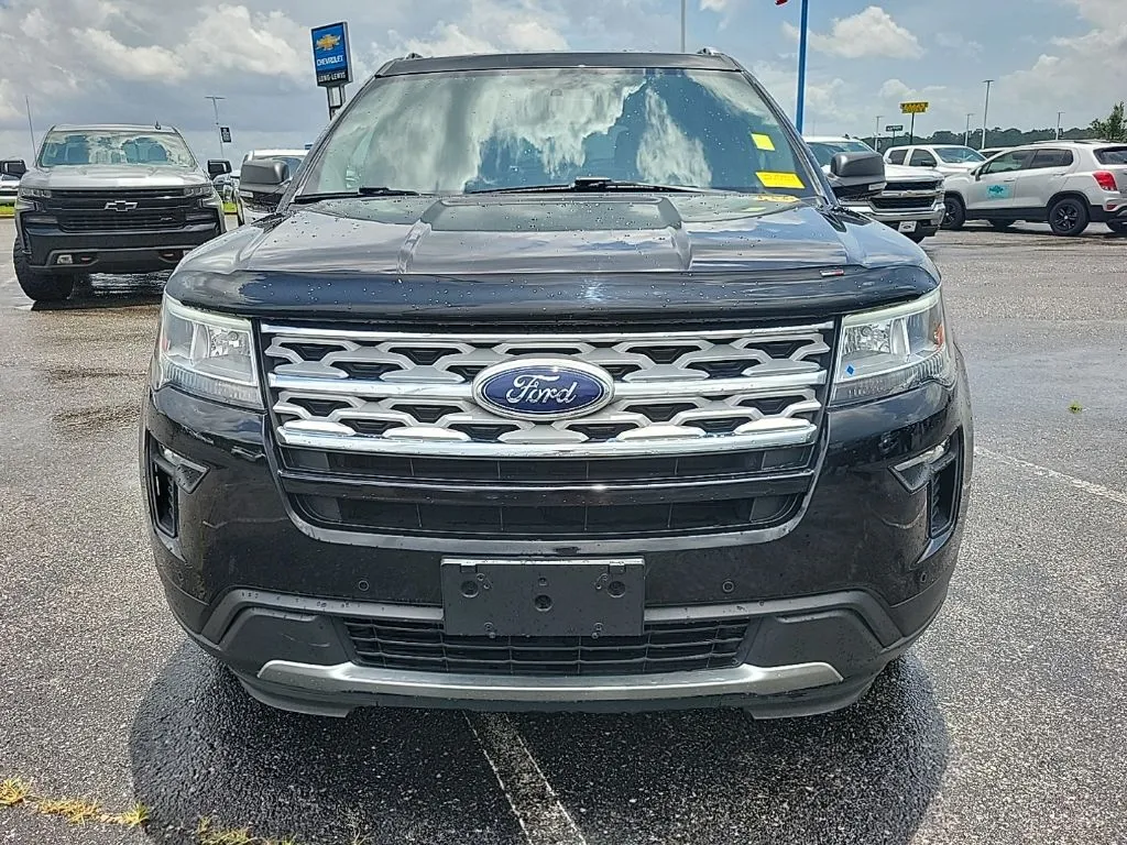 2019 Ford Explorer XLT thumbnail 2