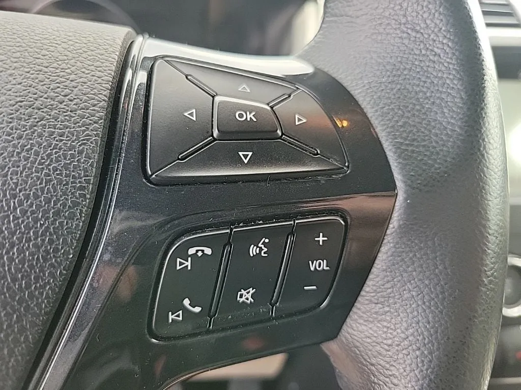 2019 Ford Explorer XLT thumbnail 22