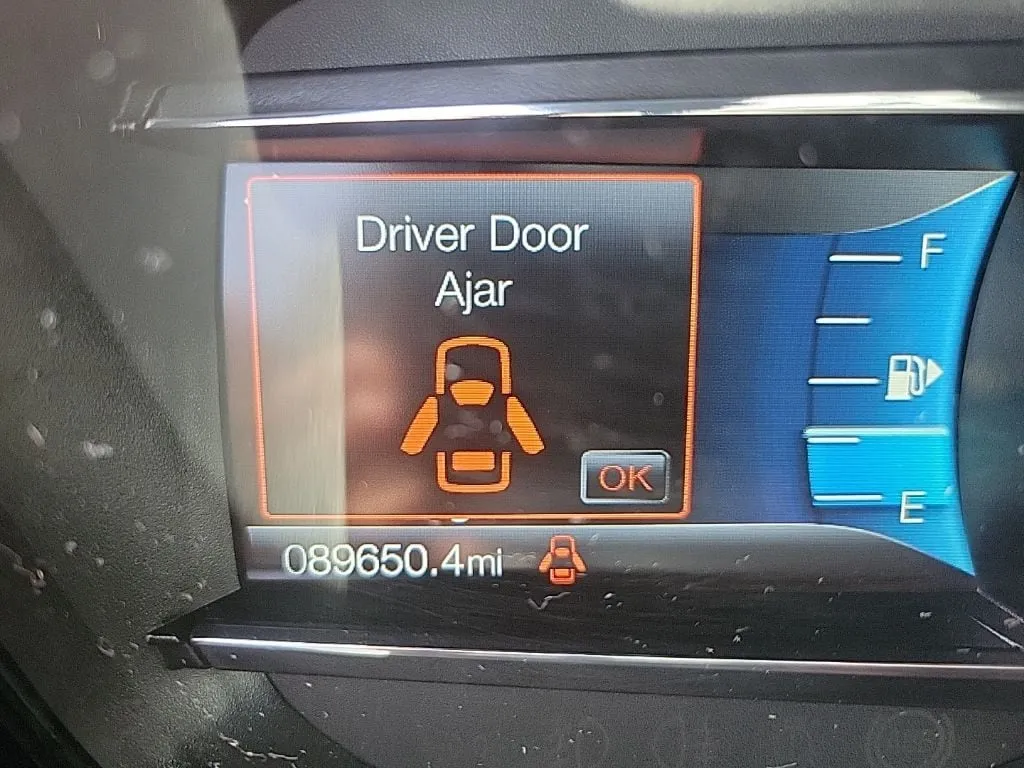 2019 Ford Explorer XLT thumbnail 25
