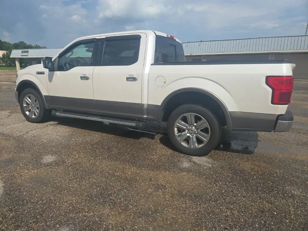 2019 Ford F-150 Lariat thumbnail 11