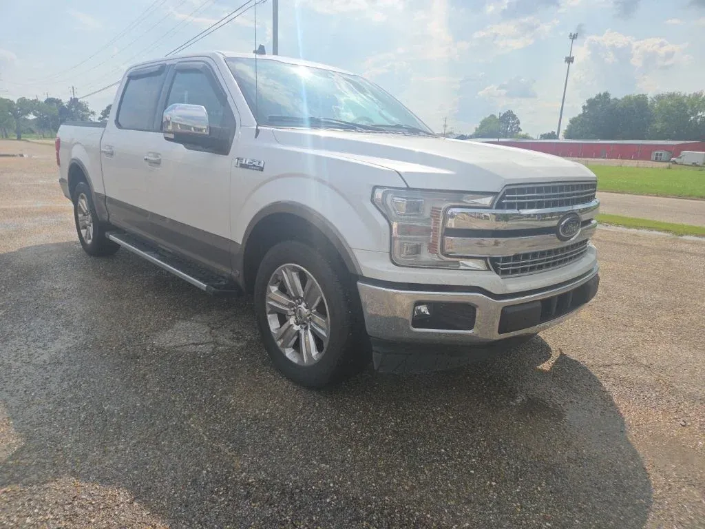 2019 Ford F-150 Lariat thumbnail 2