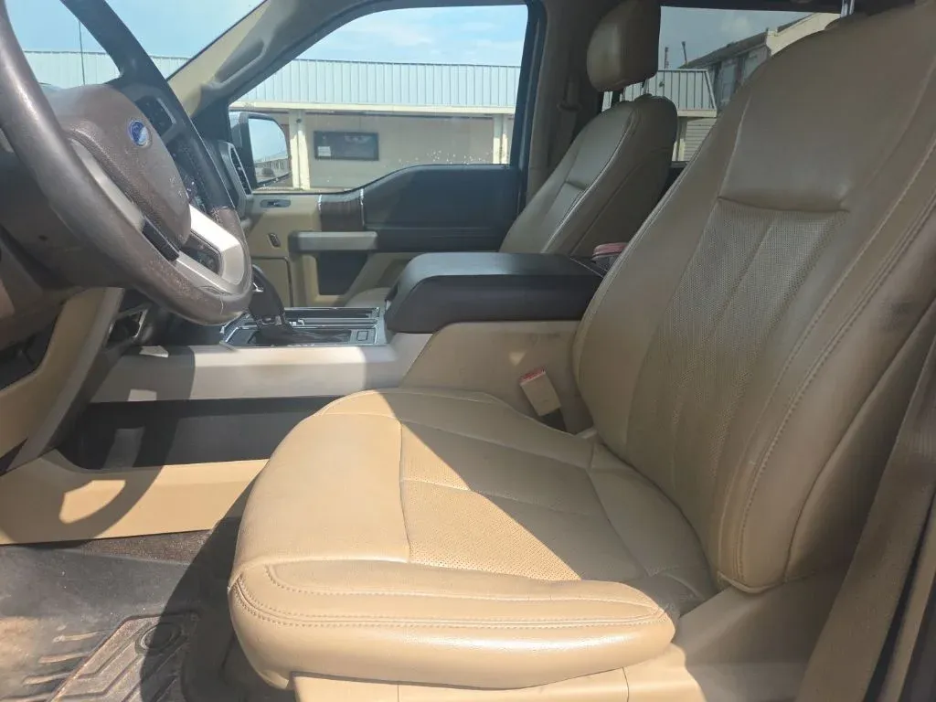 2019 Ford F-150 Lariat thumbnail 23