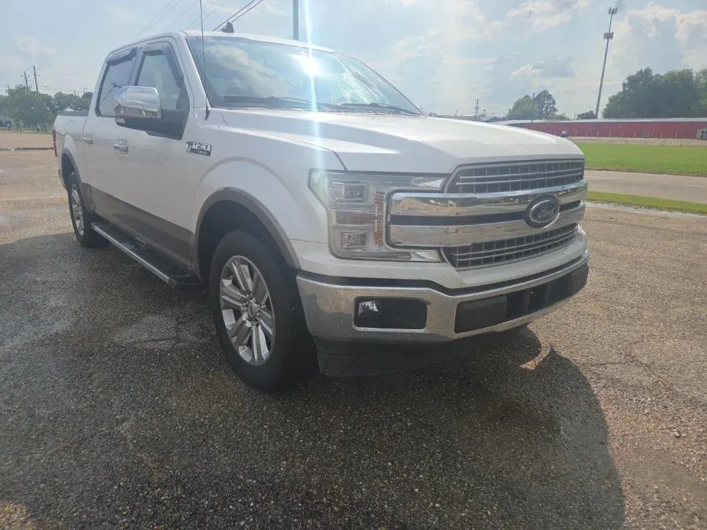 2019 Ford F-150 Lariat thumbnail 3