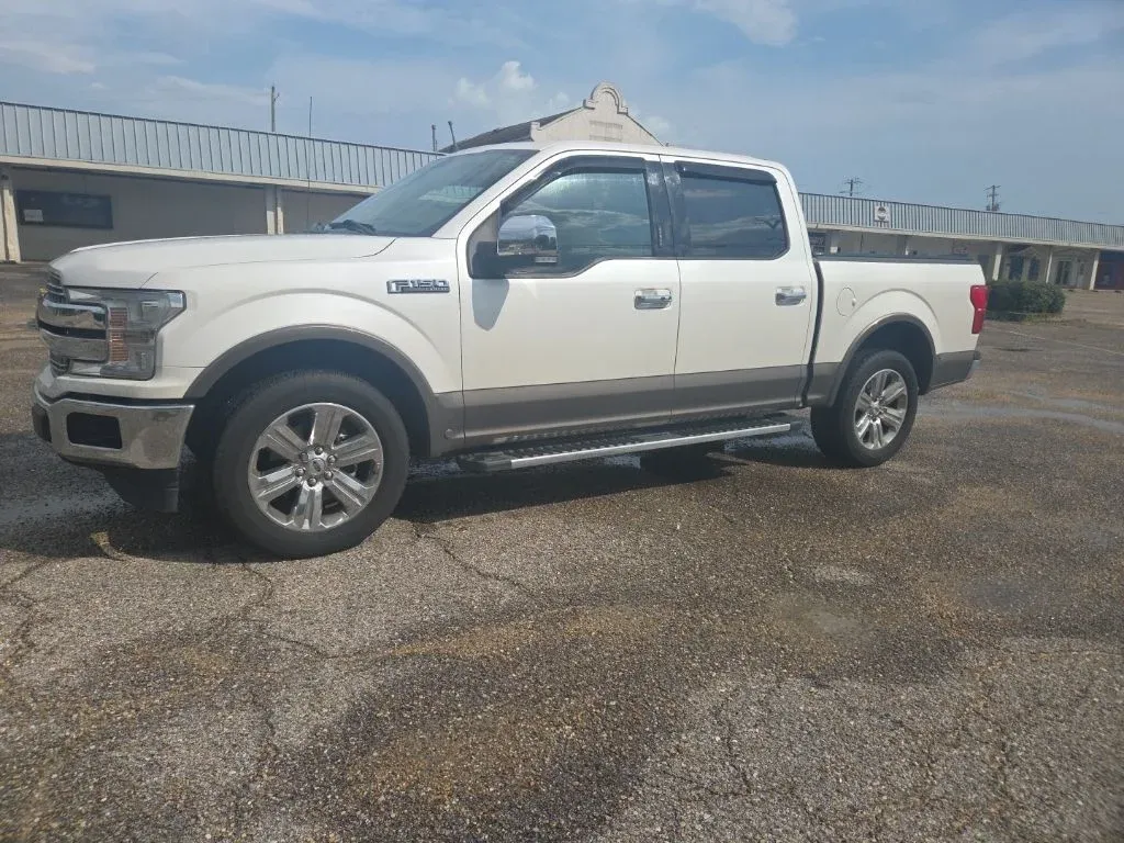 2019 Ford F-150 Lariat thumbnail 7