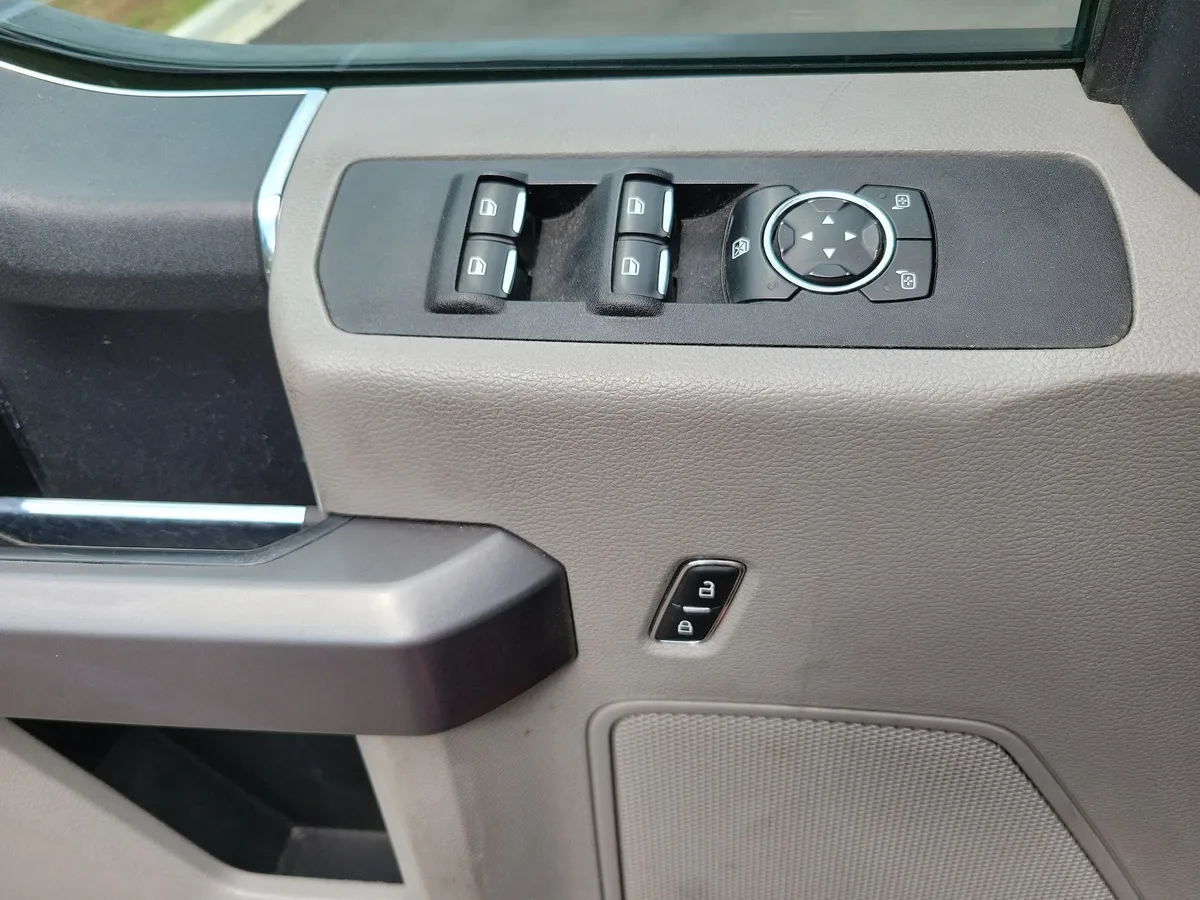 2019 Ford F-250 thumbnail 23