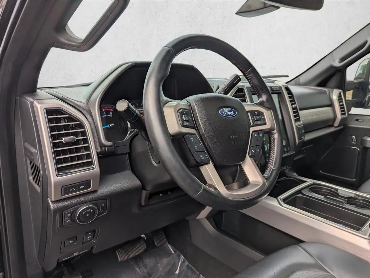 2019 Ford F-450 Platinum thumbnail 12