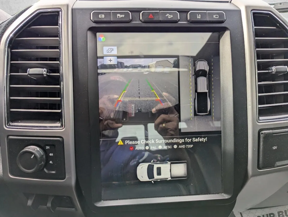 2019 Ford F-450 Platinum thumbnail 19