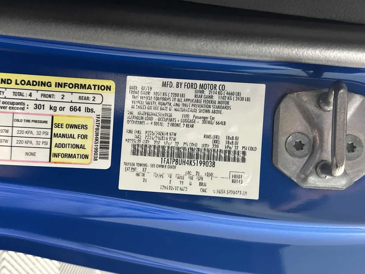 2019 Ford Mustang EcoBoost thumbnail 31