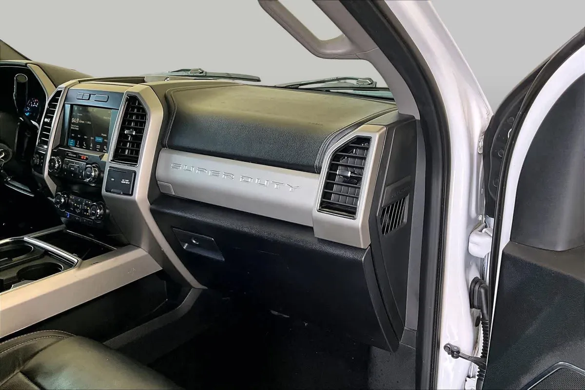 2019 Ford Super Duty F-250 Pickup LARIAT thumbnail 18