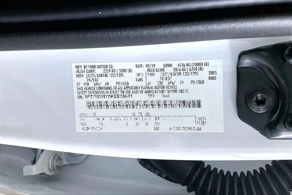 2019 Ford Super Duty F-250 Pickup LARIAT thumbnail 31