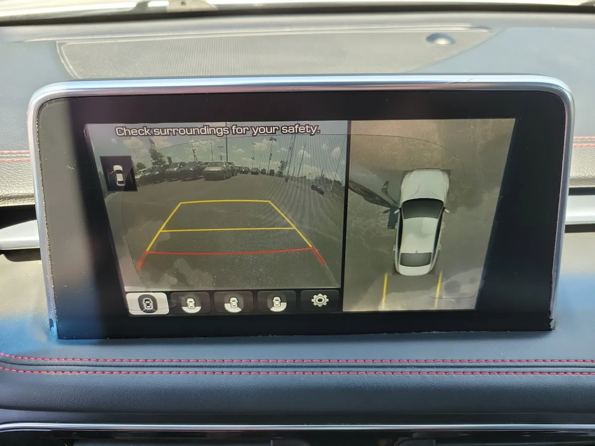 2019 Genesis G70 thumbnail 14