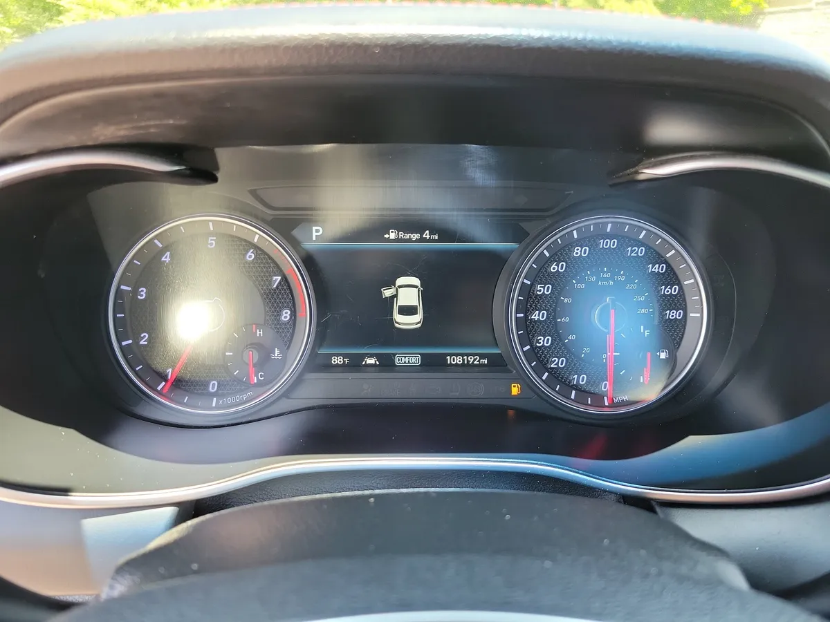 2019 Genesis G70 thumbnail 22