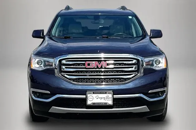 2019 GMC Acadia SLT-1 thumbnail 3