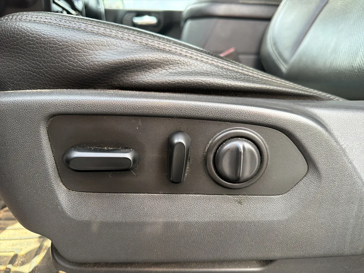 2019 GMC Sierra 1500 Denali thumbnail 16