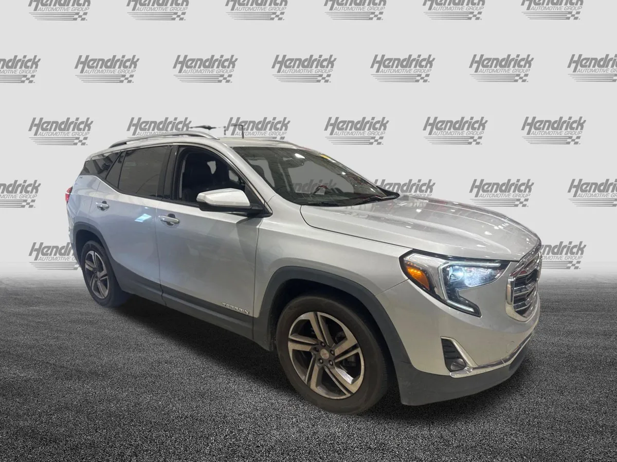 2019 GMC Terrain SLT thumbnail 2