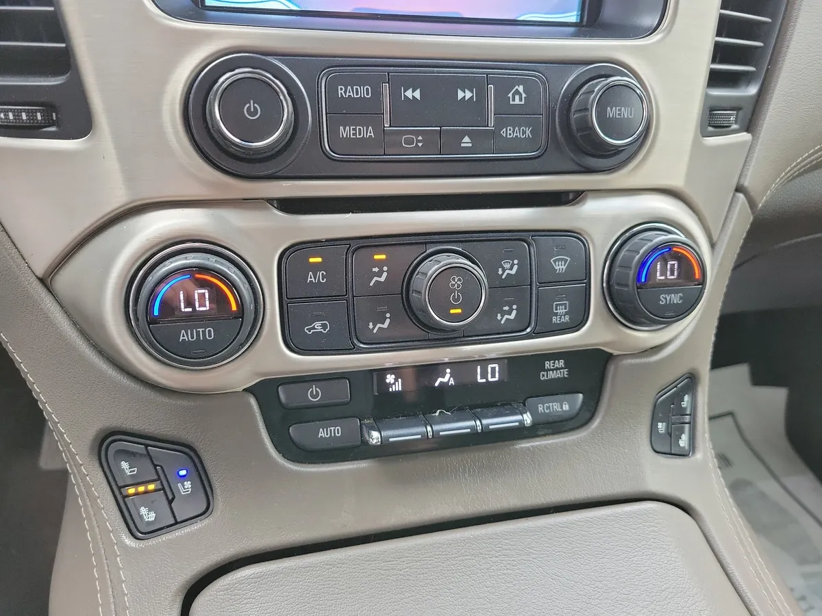 2019 GMC Yukon Denali thumbnail 19