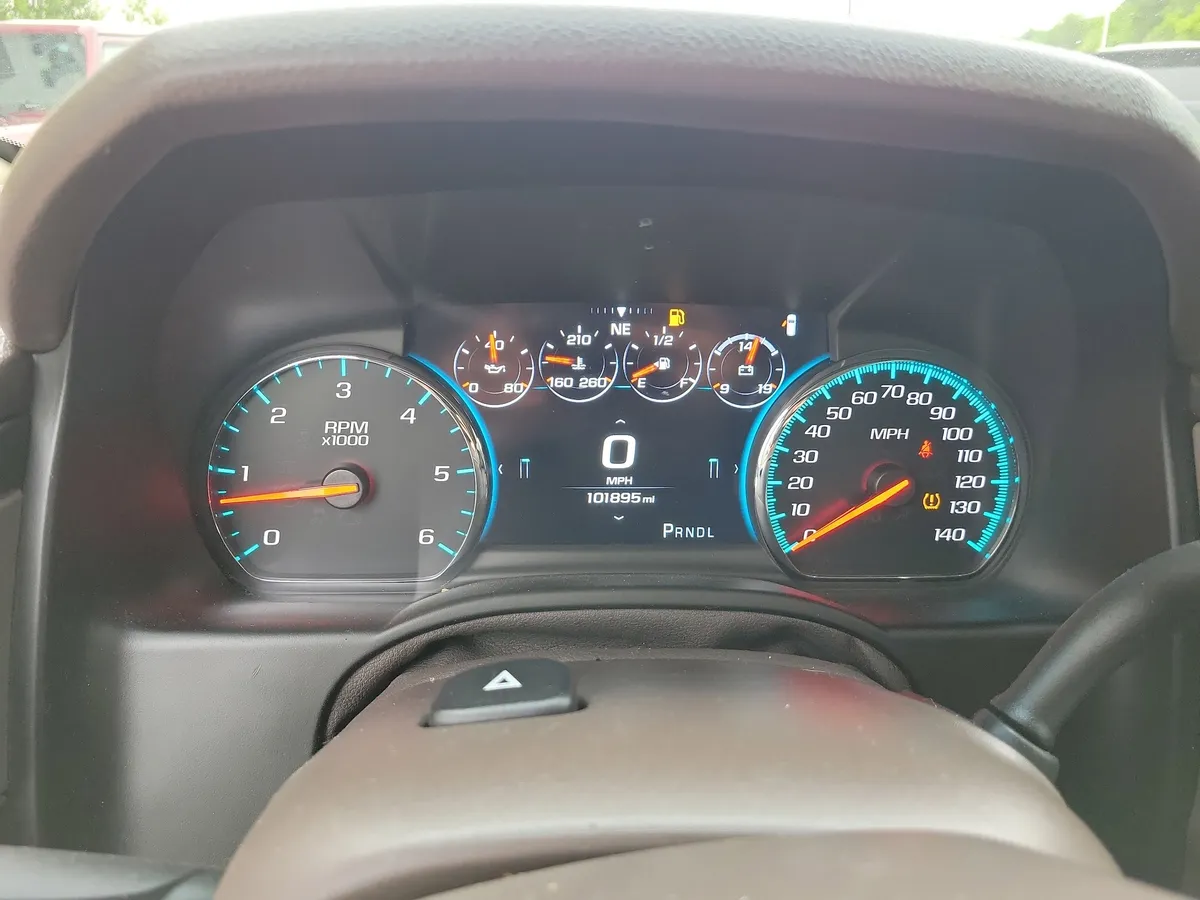 2019 GMC Yukon Denali thumbnail 23