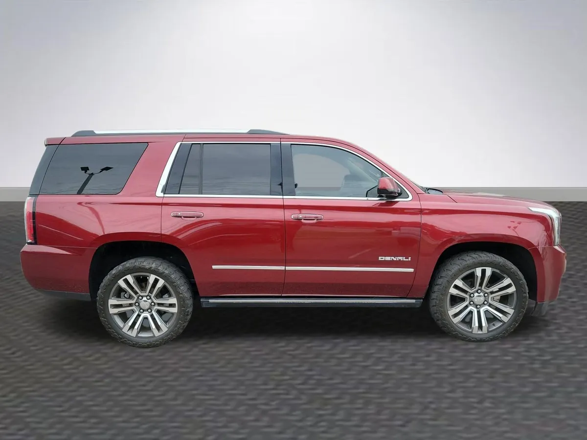 2019 GMC Yukon Denali thumbnail 4